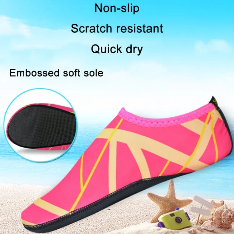 1 Pair Outdoor Snorkeling Non-Slip Soft Bottom Beach Diving Socks, Size: 38-39(Green Blue)