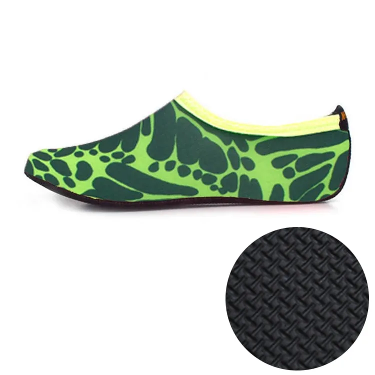 3mm Non-slip Rubber Embossing Texture Sole Figured Diving Shoes and Socks, One Pair, Size:S (Green)