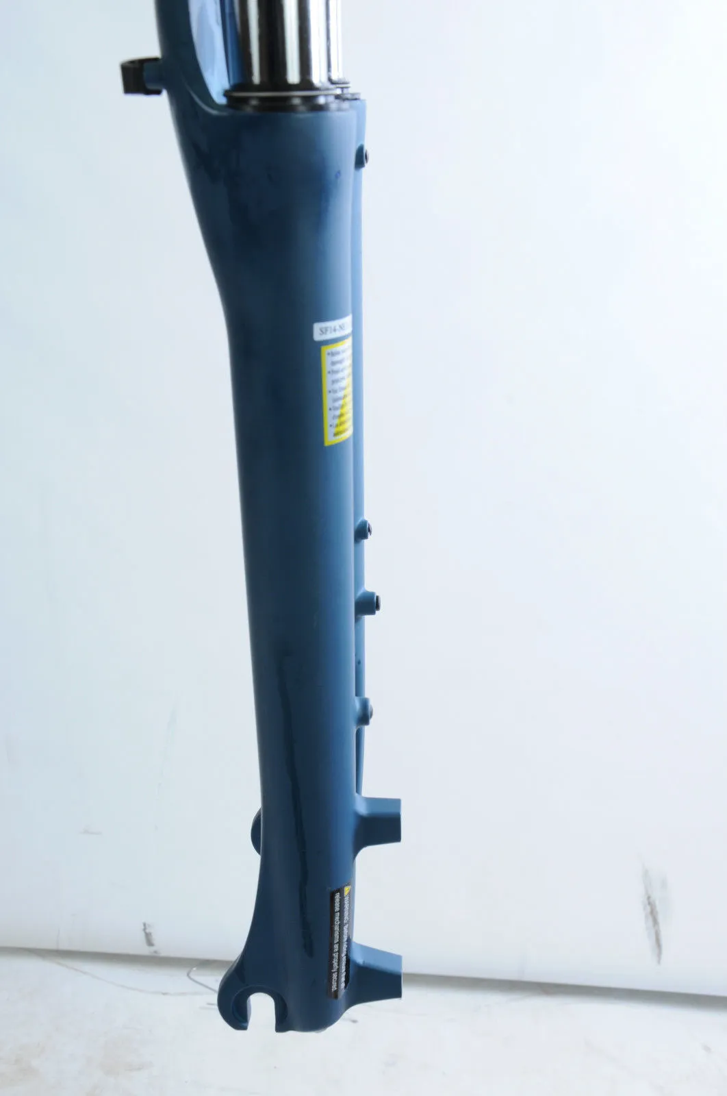 700c SUNTOUR NEX REMOTE LOCK OUT SUSPENSION FORK 1 1-8” 300mm BLUE NEW