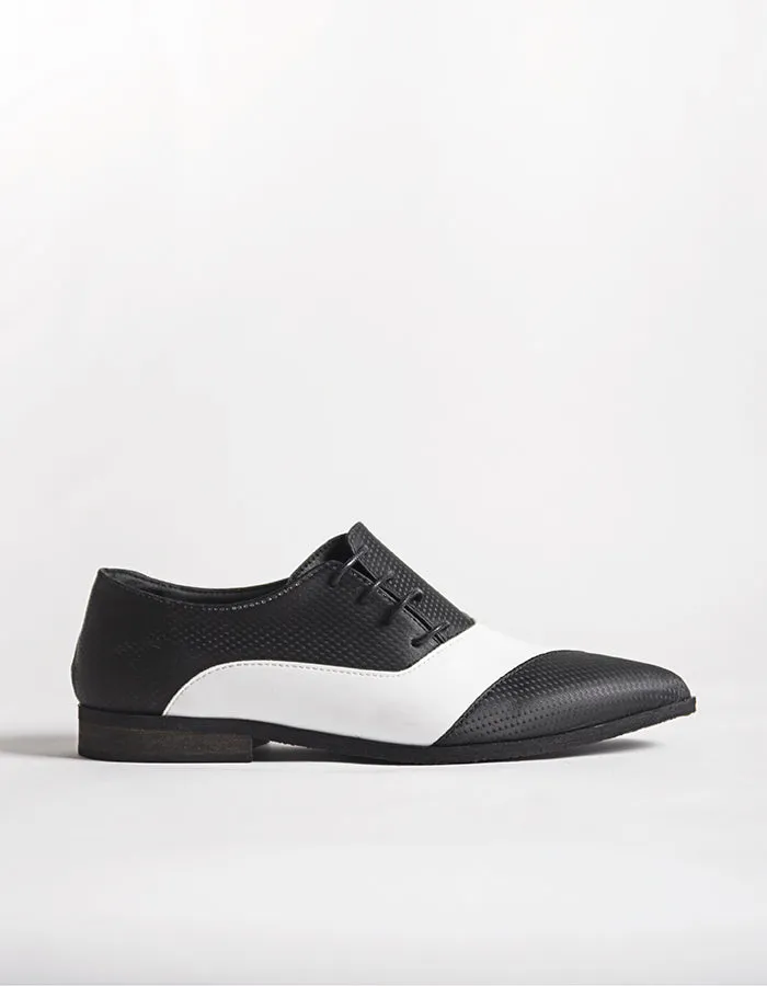 Dali Pointy Longwing Black & White Shoes