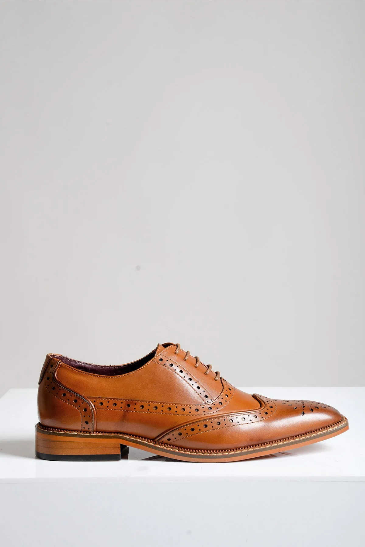 LARKIN - Tan Leather Brogue Shoe