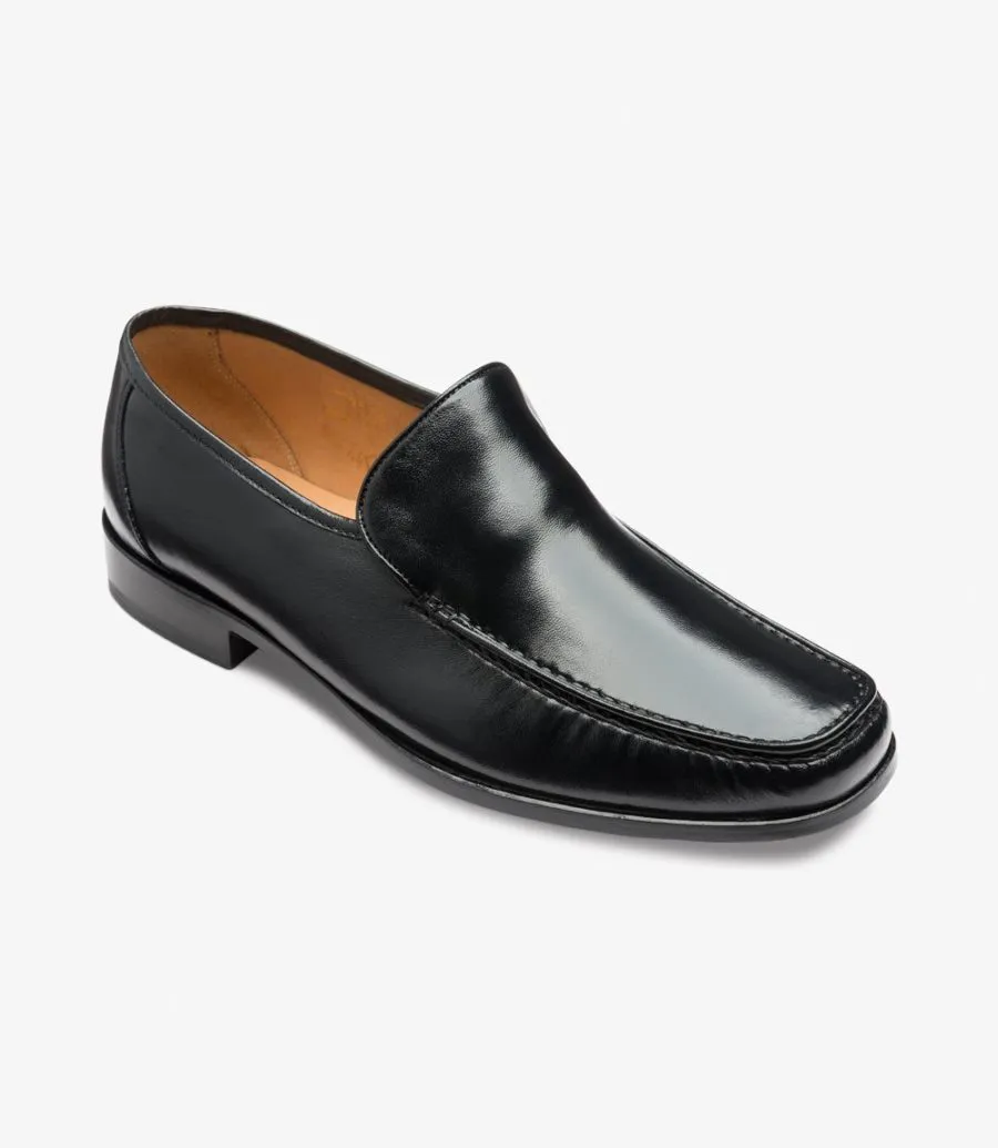 LOAKE Siena Moccasin Shoe - Black