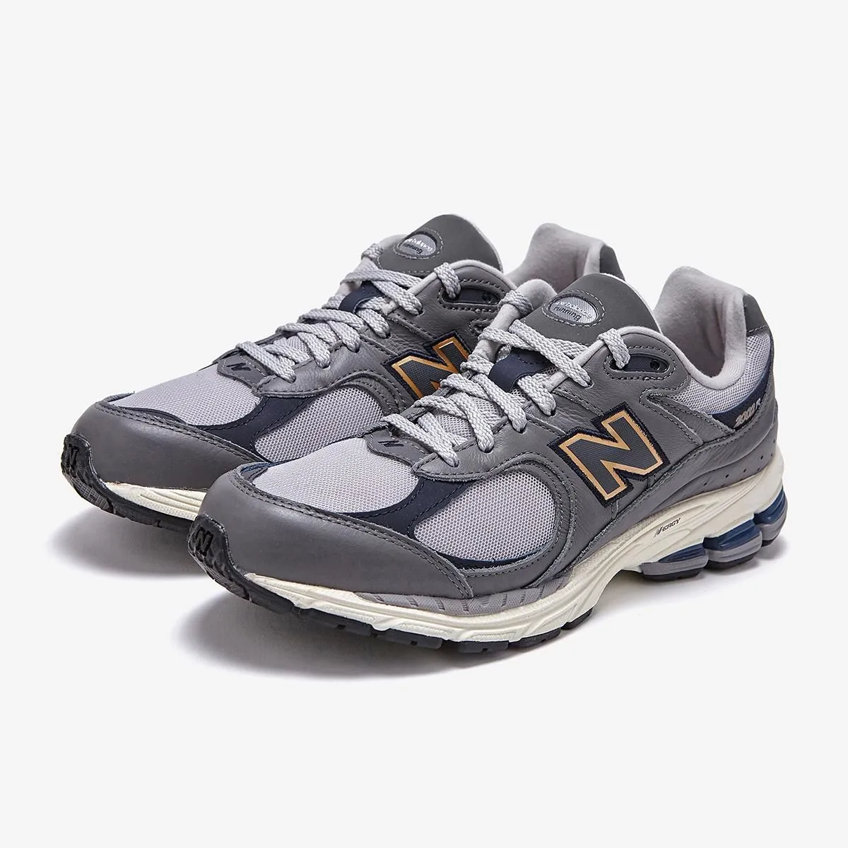 New Balance Men's 2002r Shoes - Castlerock / Gold Metallic