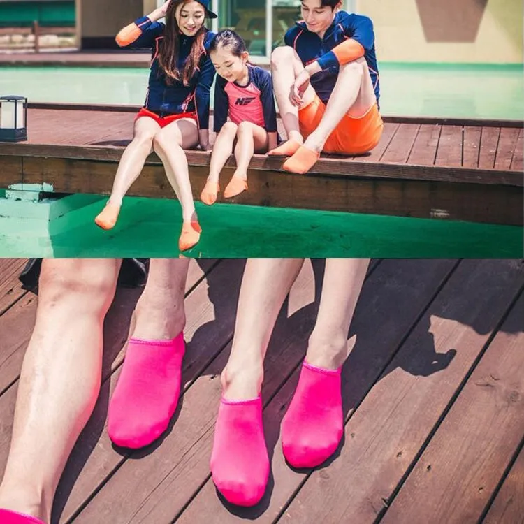 Non-slip Plastic Grain Texture Thick Cloth Sole Solid Color Diving Shoes and Socks, One Pair, Size:S (Rose Red)