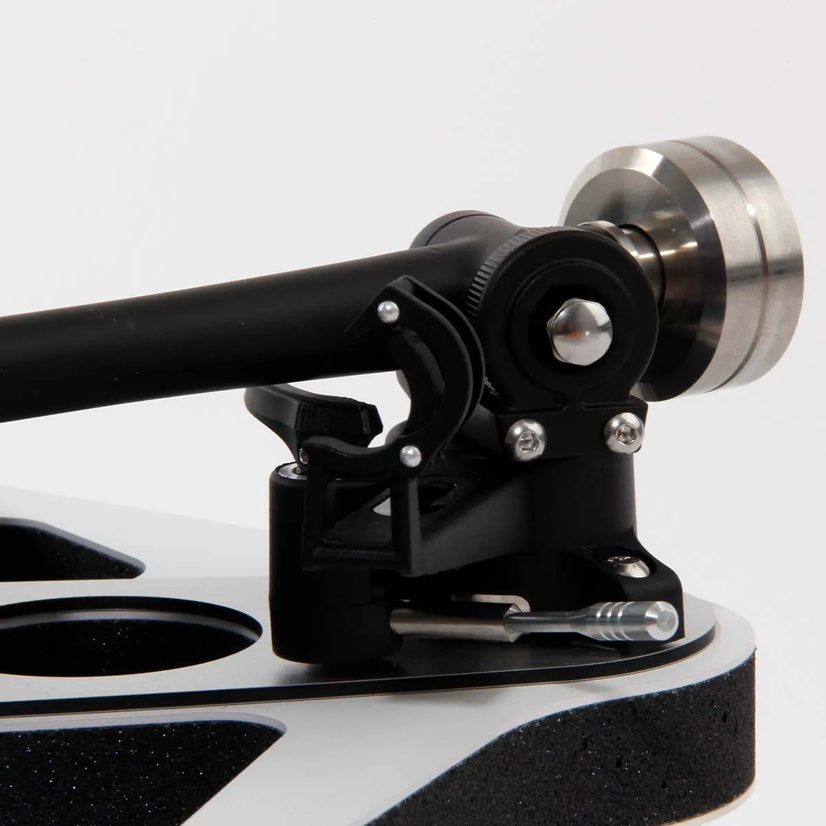 Rega Planar 8 Turntable