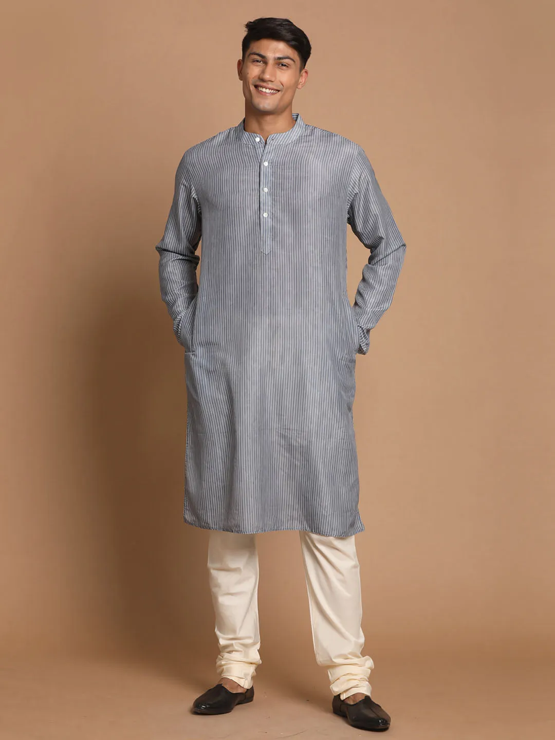 VASTRAMAY Grey Striped Kurta with Cream Pyjamas