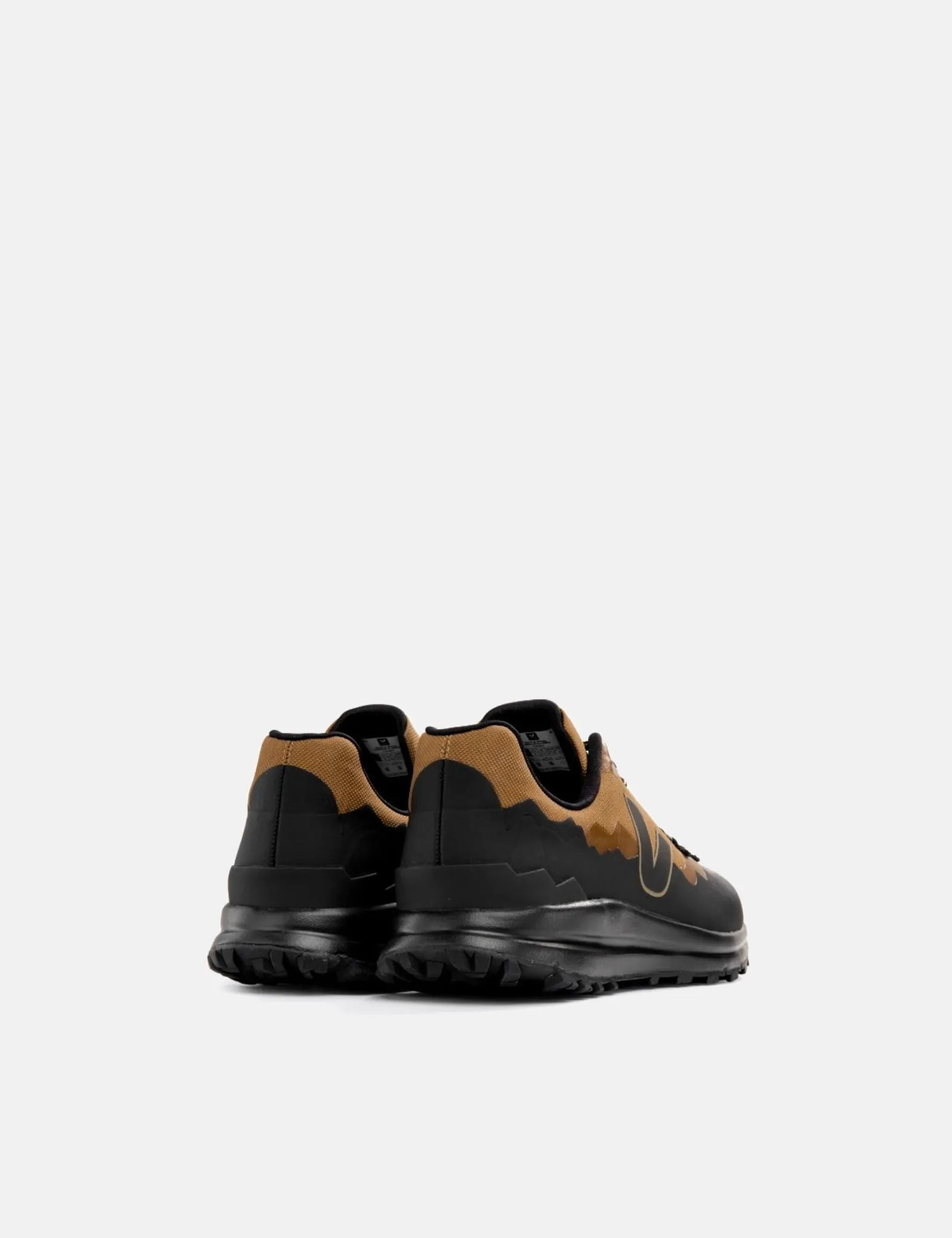 Veja Fitz Roy Trek Shell Trainers - Terra Black