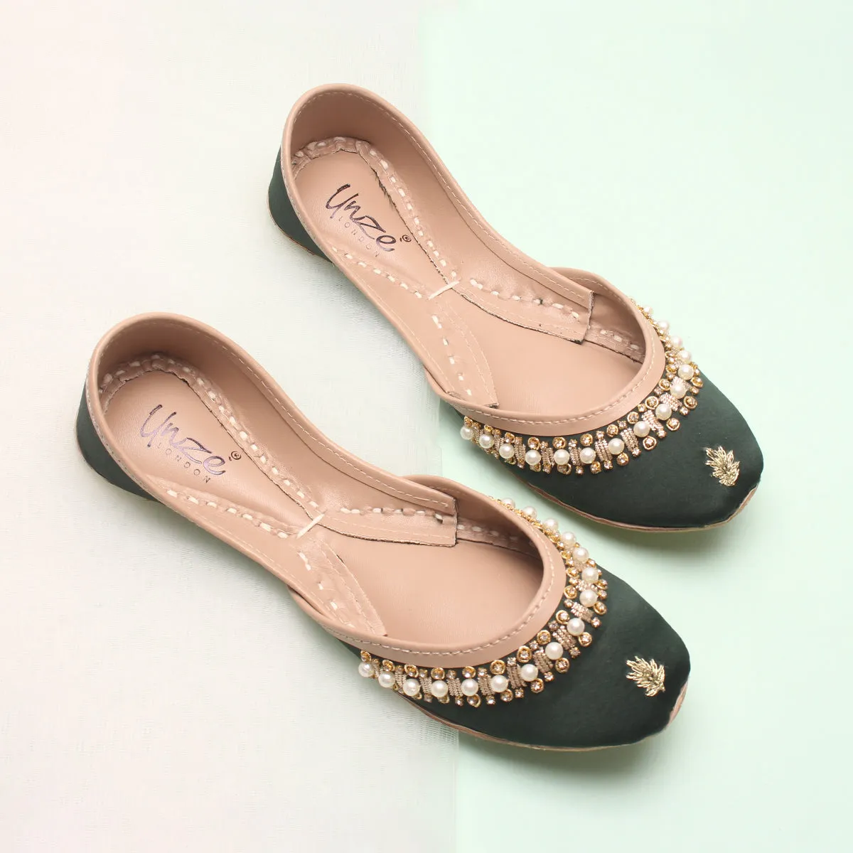 Womens "AMZIE" Leather Flat Khussa