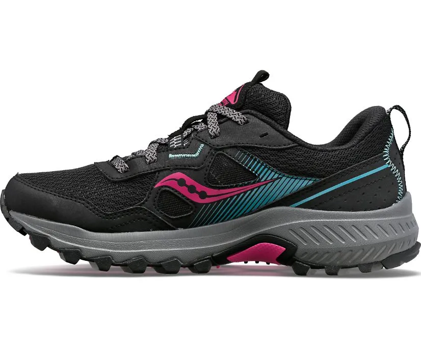 Women's Saucony Excursion TR16 Color: Black/ Fuchsia